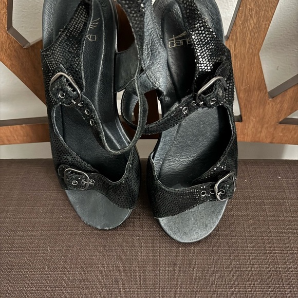 Dansko June Platform Sandals Size 36 (US) Black Lizard Leather Buckle - Picture 15 of 16